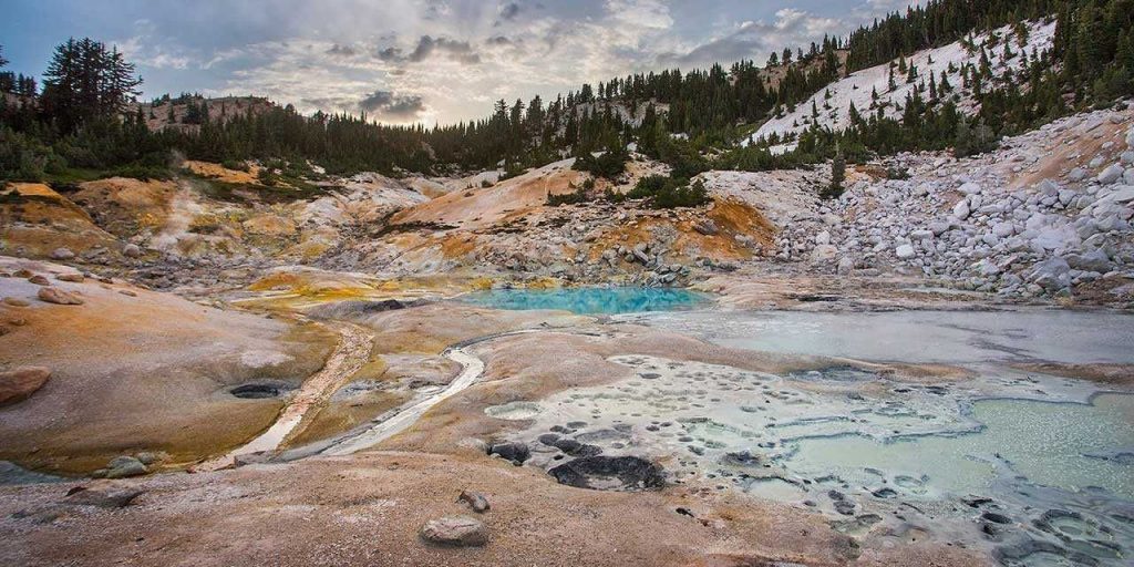 Lassen-Volcanic-National-Park-Landscape